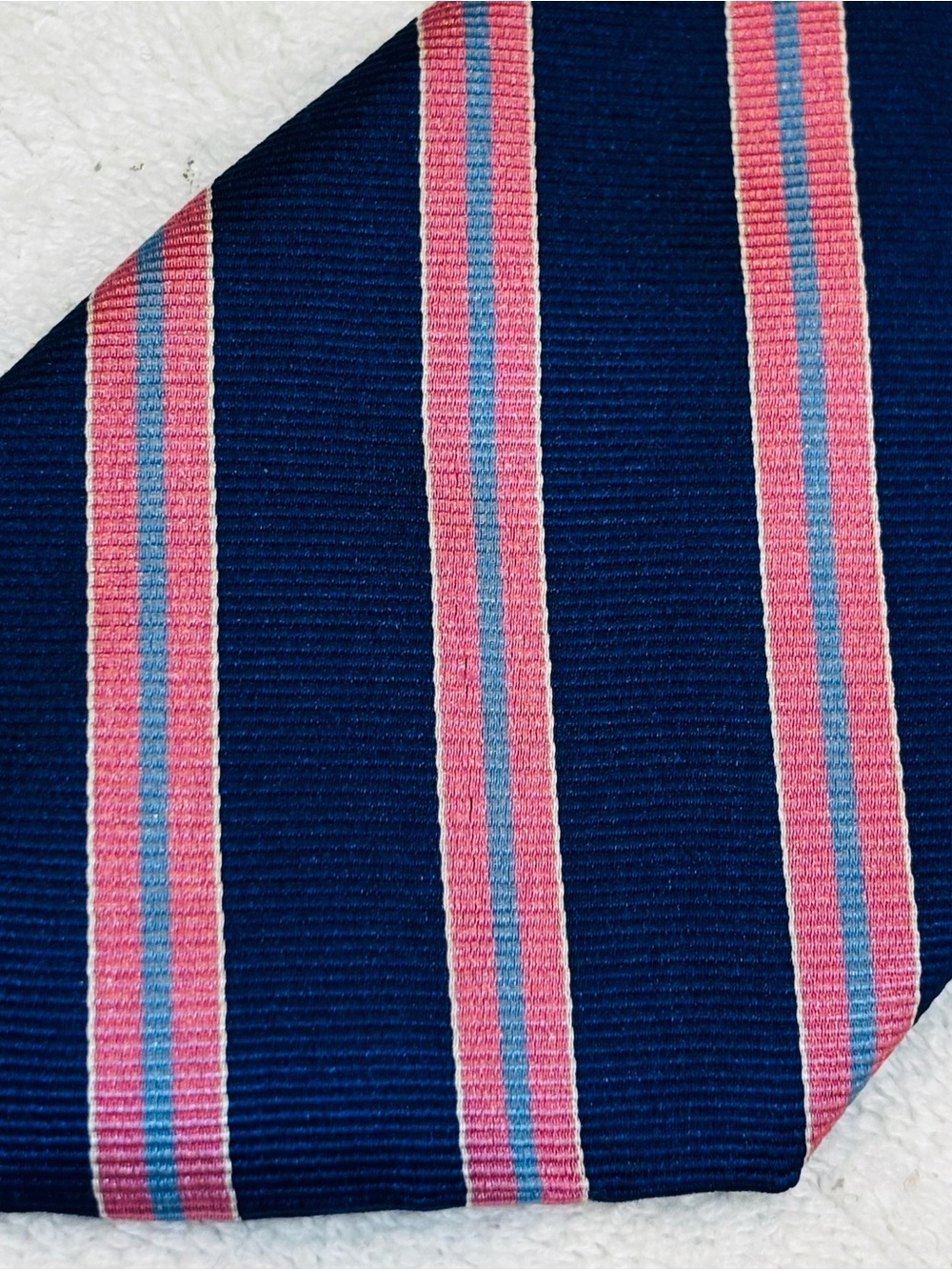 Brand New Stylish Tie By Jos. A Bank (Executive)